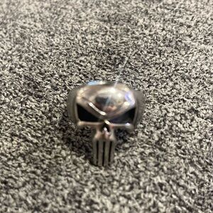 Punisher ring